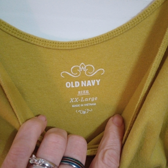 Old Navy XXL tank (Rox063) - Picture 2 of 5